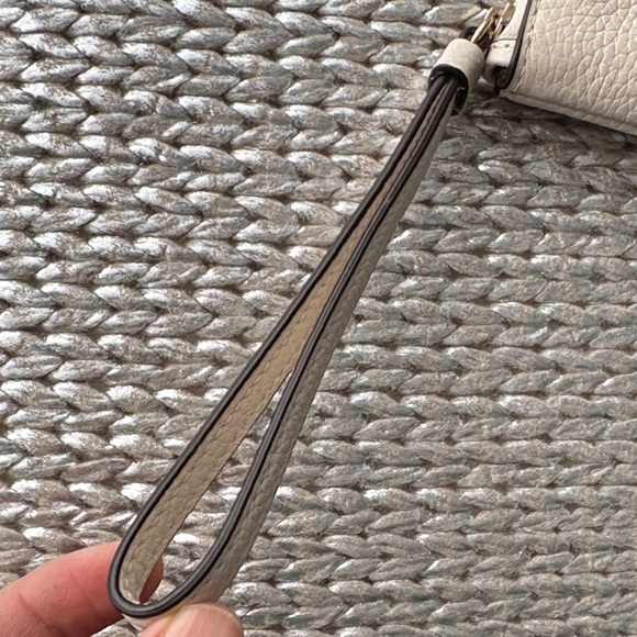 COACH X Peanuts large corner zip wristlet - Picture 6 of 7